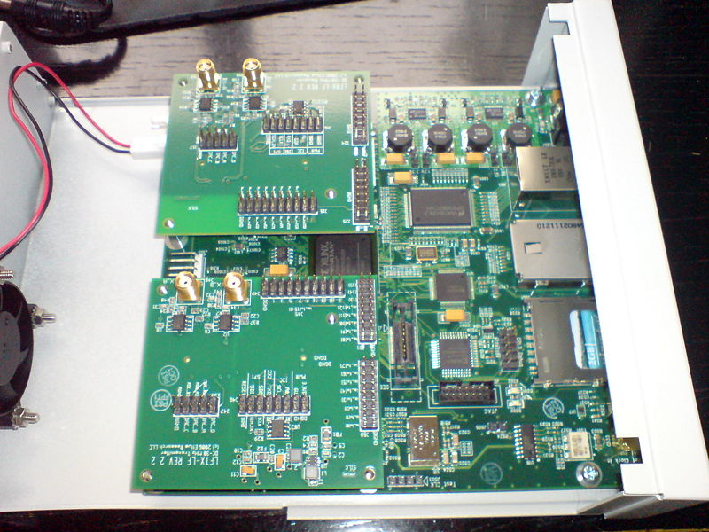 Datei:Usrp2-open-lfrx.jpg